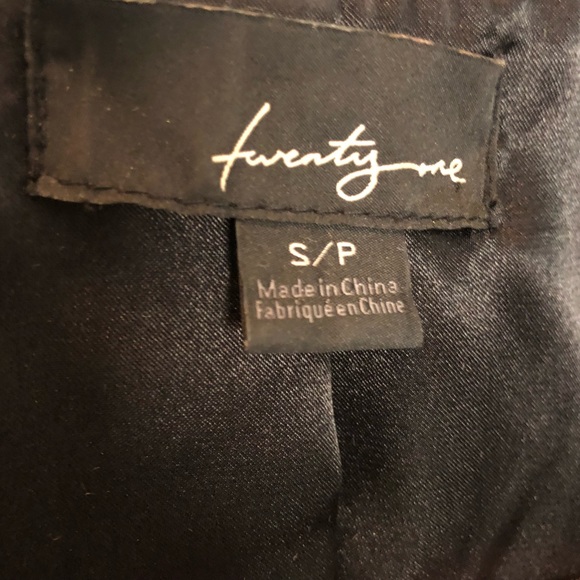 Grey Short Sleeve Business Blazer with Lace Detail - Picture 3 of 8